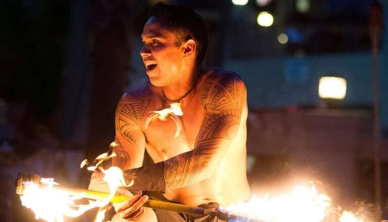Orlando: Polynesian Fire Luau With Dinner and Live Show