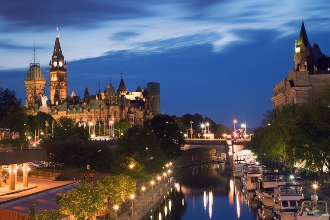 Ottawa Small Group Night Tour With River Cruise Light Show