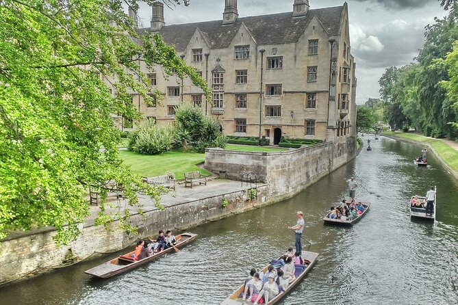 Oxford and Cambridge Guided Day Tour From London