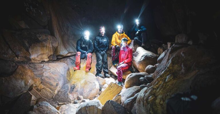 Øyfjellgrotta Cave Exploring