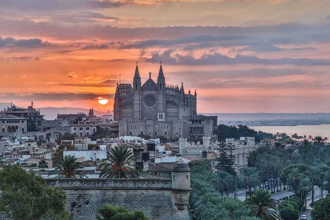 Palma De Mallorca : Private Custom Walking Tour With a Guide