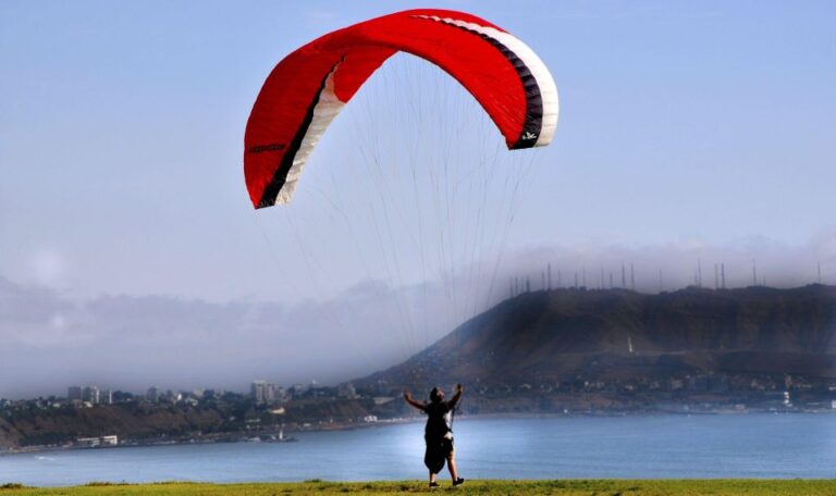 Paragliding Flight With a Private Pilot on Costa Verde-Lima