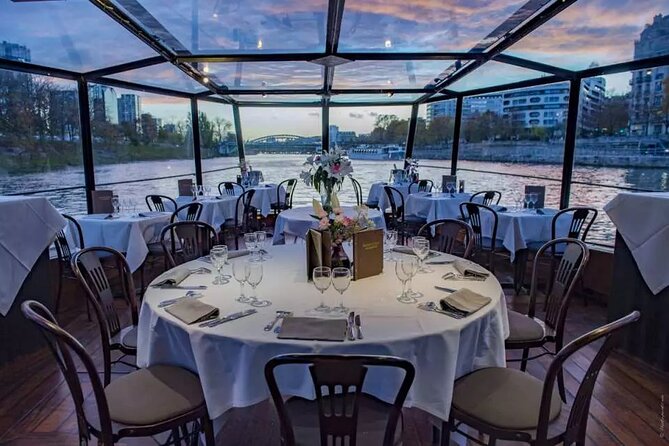 Paris Dinner Cruise – Bateaux Parisien Seine River