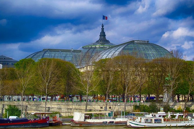 Paris – Historic Guided Walking Tour