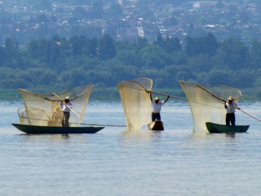 1 patzcuaro janitzio tour to watch the butterfly nets Patzcuaro - Janitzio Tour to Watch the "Butterfly Nets"