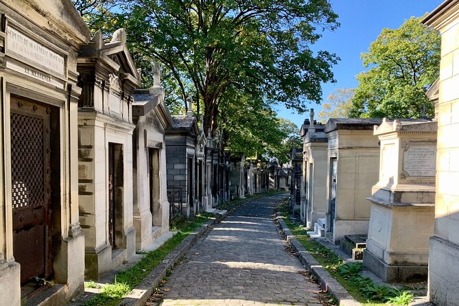 Pere Lachaise Cemetery Private Walking Tour