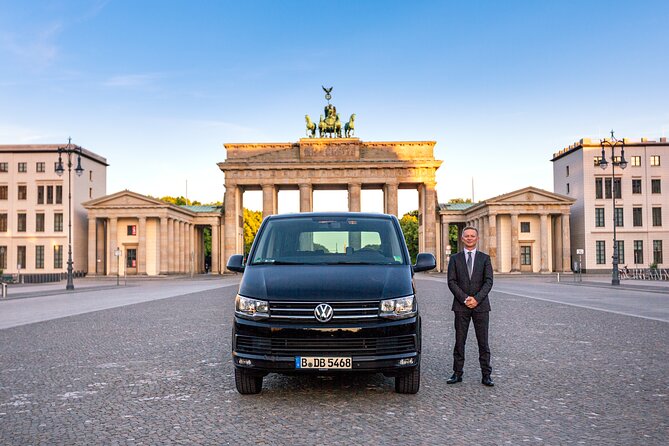 Perfect Day in Berlin Highlights Tour With a Car and Guide