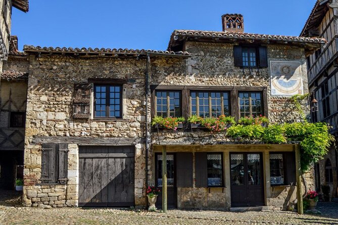 Pérouges : Medieval Village Private Guided Tour