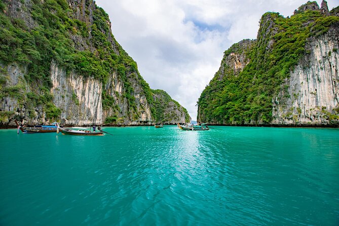 Phi Phi 4 Islands Avoid the Crowds Tour From Krabi