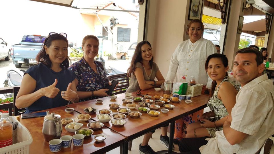 Phuket: Food Tour With Michelin Guides and Old Town Tour