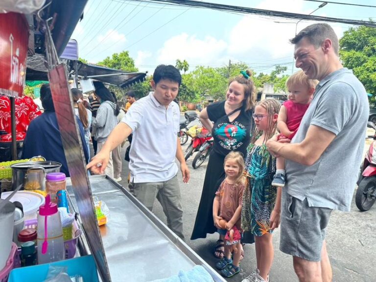 Phuket: Thai Cooking Class With 4 Dishes and Market Visit