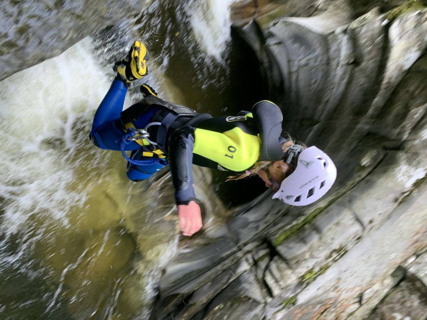 Pitlochry: Gorge Walking Family Tour