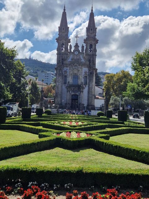 PORTO: Braga & Guimarães Premium Tour, Lunch and Visits