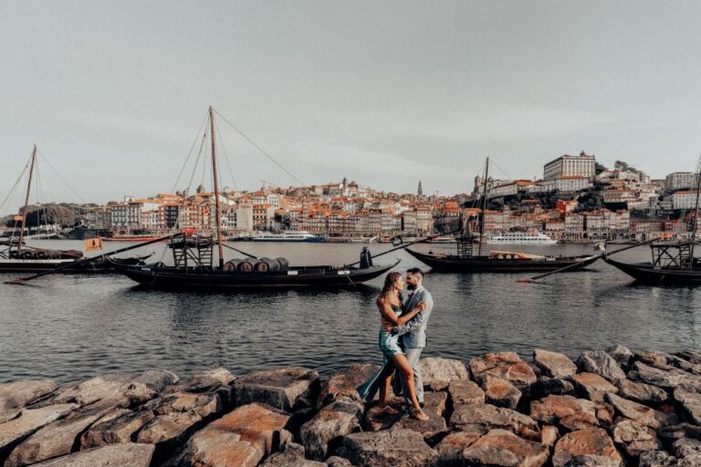Porto: Couple Photo Session in Foz Velha