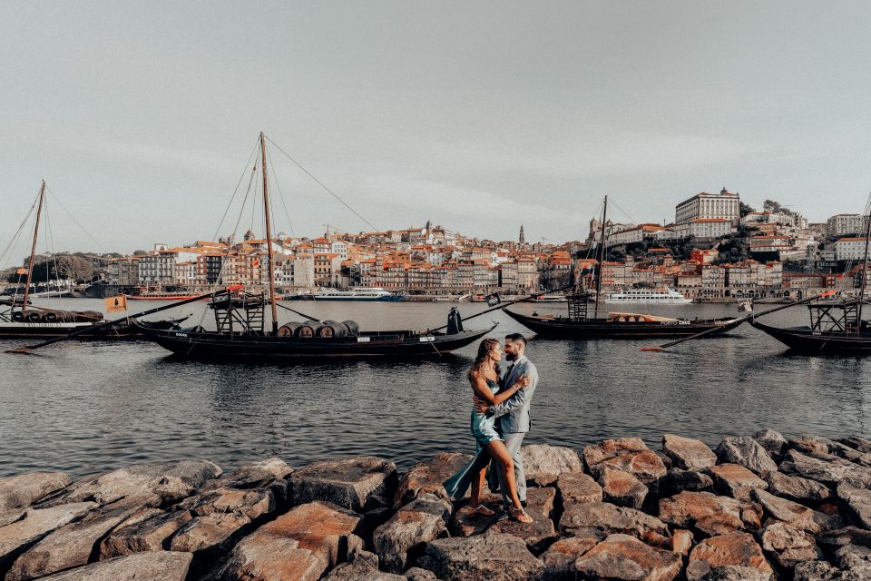 Porto: Couple Photo Session In Foz Velha