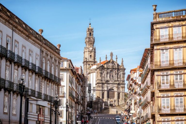 Porto: Express Walk With a Local in 60 Minutes