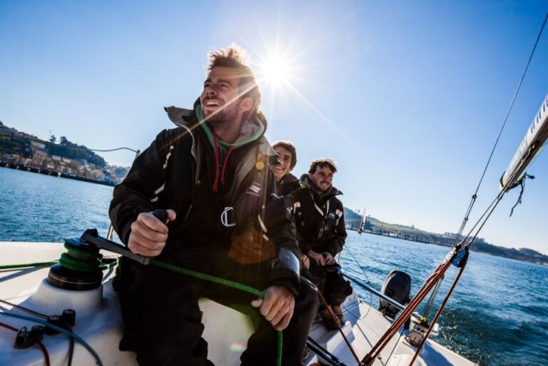 Porto: Private Sailing Experience in Douro River