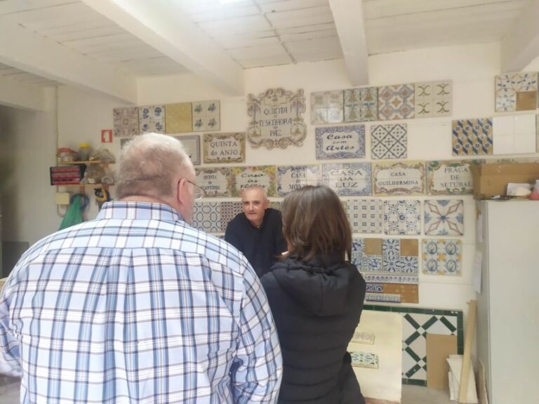 Portuguese Tiles and Wine History – Private Tour