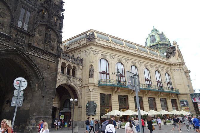 Prague Self-Guided Walking Tour and Scavenger Hunt - Tour Overview and Highlights