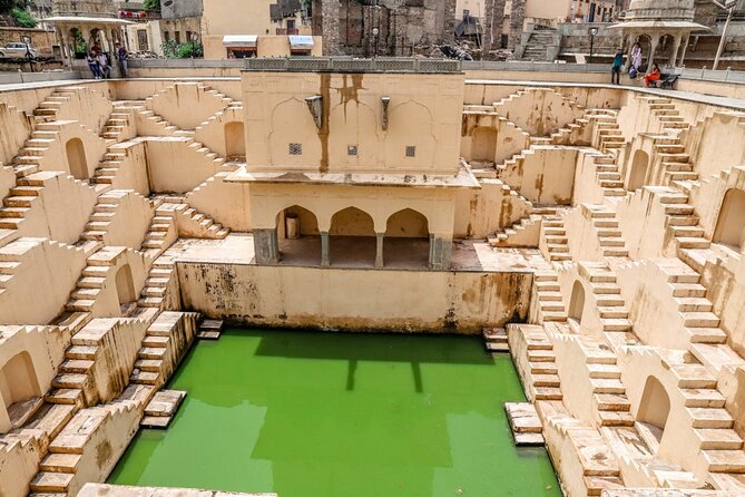 Private 2 Days Jaipur Pink City Tour by Car & Driver
