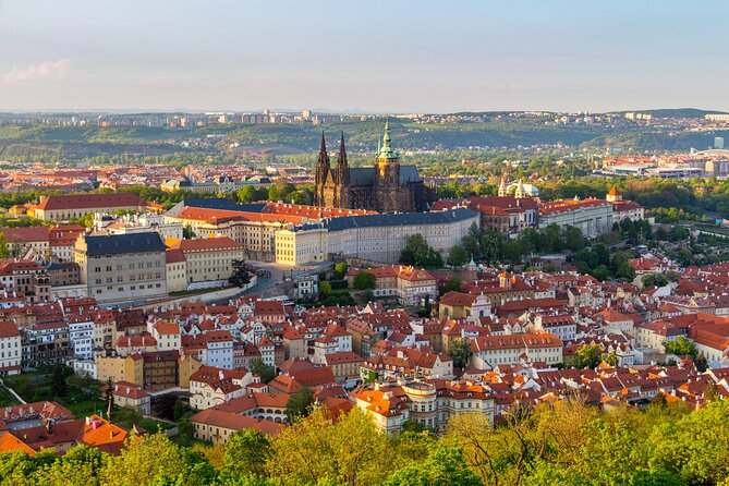 Private 2-Hour Morning Walking Tour of Prague Castle