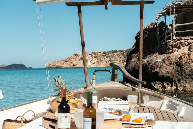 Private 2-Hour Sunset Tour of Cala Conta With Cava
