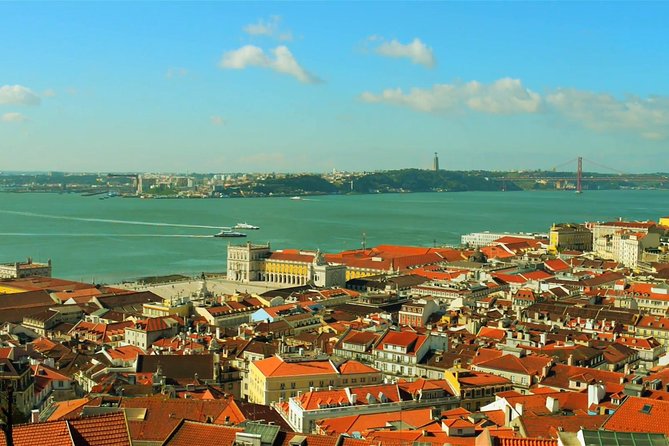 Private 4-Hour City Tour of Lisbon With Driver & Official Guide W/ Hotel Pick up