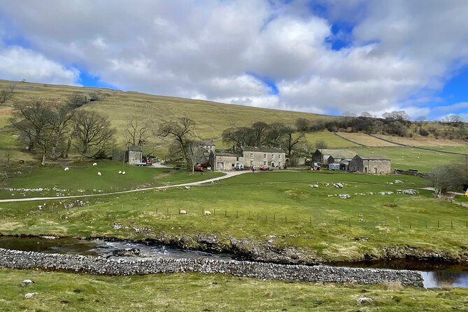 Private “All Creatures Great and Small” Yorkshire Dales Tour From York