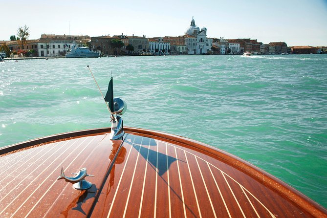 Private Arrival Transfer: Treviso Airport to Venice Hotels