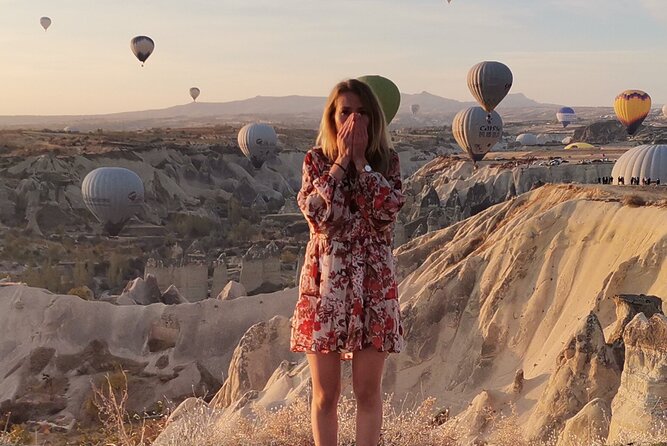 Private Balloon Sunrise Photography Tour in Göreme Love Valley