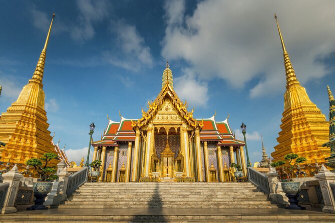 Private Bangkok Three Temples and Grand Palace Tour