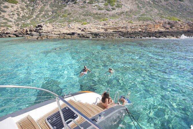 Private Boat Rental Sea Ray 8 Hours Ibiza-Formentera