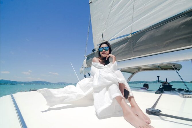 Private Catamaran Yacht to Maiton and Coral With Sunset Cruise