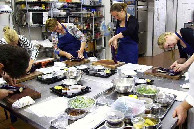 Private Chinese Wok Cooking Class in Shanghai