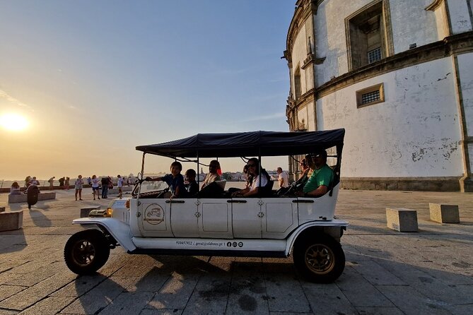 Private CityTour Tuk Vintage Car Tour in Porto