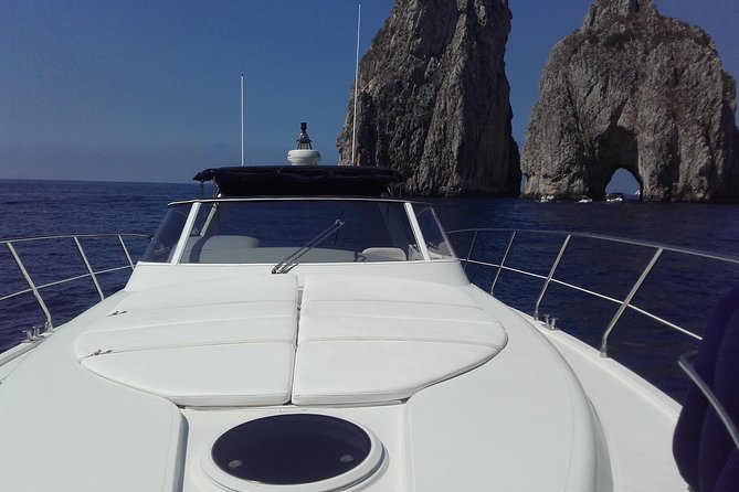 Private Cruise Around Capri – Yacht 40