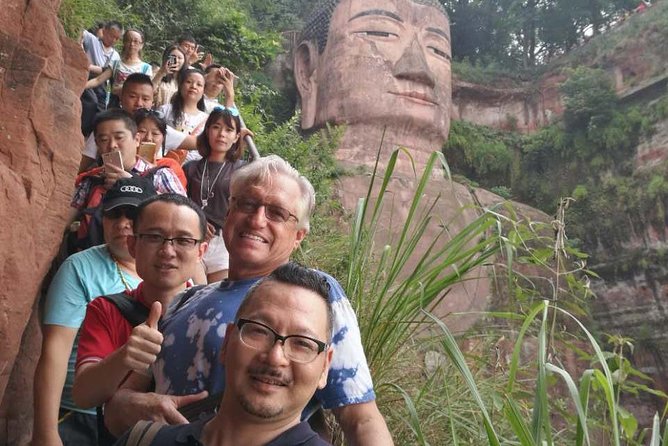 1 private day tour chengdu panda base and leshan grand buddha Private Day Tour: Chengdu Panda Base and Leshan Grand Buddha