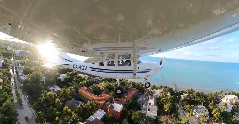 Private Flight From Cancun to Holbox