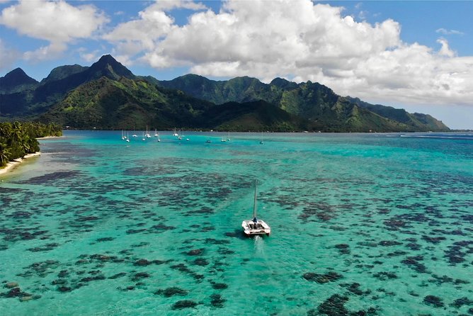 PRIVATE Full Day Tour : Moorea Snorkeling & Sailing on a Catamaran Named Taboo
