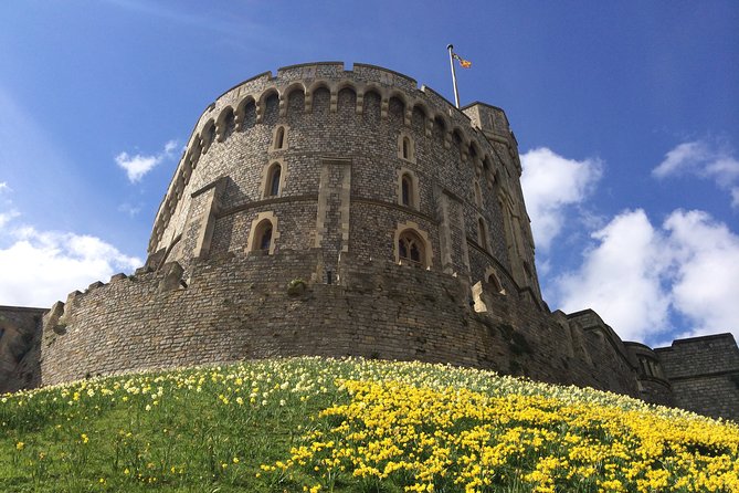 Private Full Day Tour of Windsor and Stonehenge From London