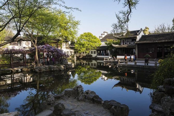 Private Full Day Tour to Suzhou and Zhouzhuang From Shanghai