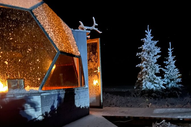PRIVATE Glass Igloo Dinner Under Northern Lights