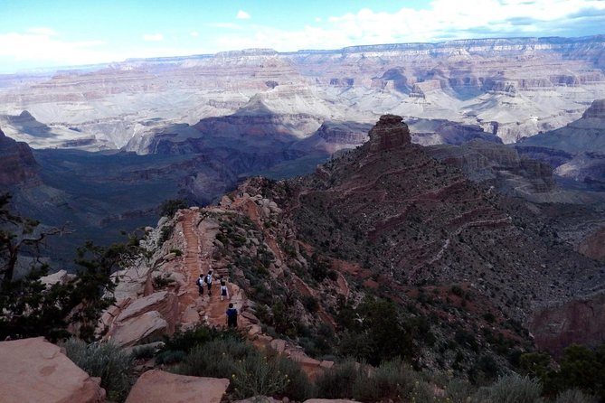 Private Grand Canyon Full Day Hike - Enjoy a Scenic Picnic Lunch