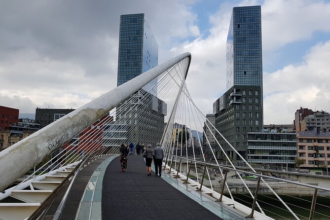 Private Guided Full-Day Walking Tour in Bilbao