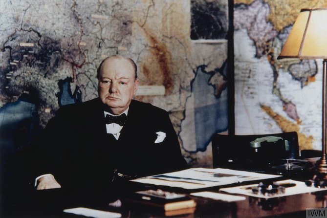 Private Guided Tour: Churchill War Rooms and Tower of London
