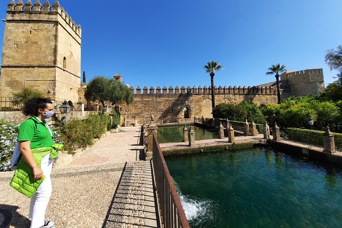 Private Guided Tour of the Alcazar De Los Reyes Cristianos - Inclusions