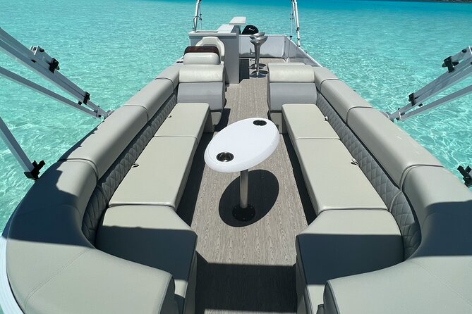 Private Lagoon Tour on a Prestigious Pontoon Boat in Bora Bora
