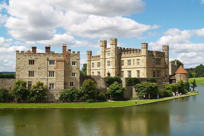 Private Luxury Transportation: London Hotel to Dover With Stopover Leeds Castle