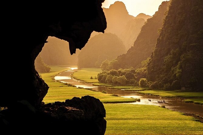 1 private ninh binh full day bich dong tam coc mua cave biking Private Ninh Binh Full Day (Bich Dong -Tam Coc -Mua Cave- Biking)