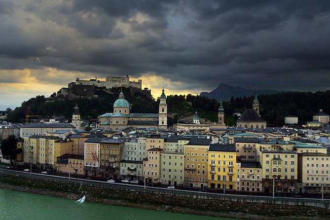 Private One Way Transfer From Cesky Krumlov to Salzburg - Inclusions